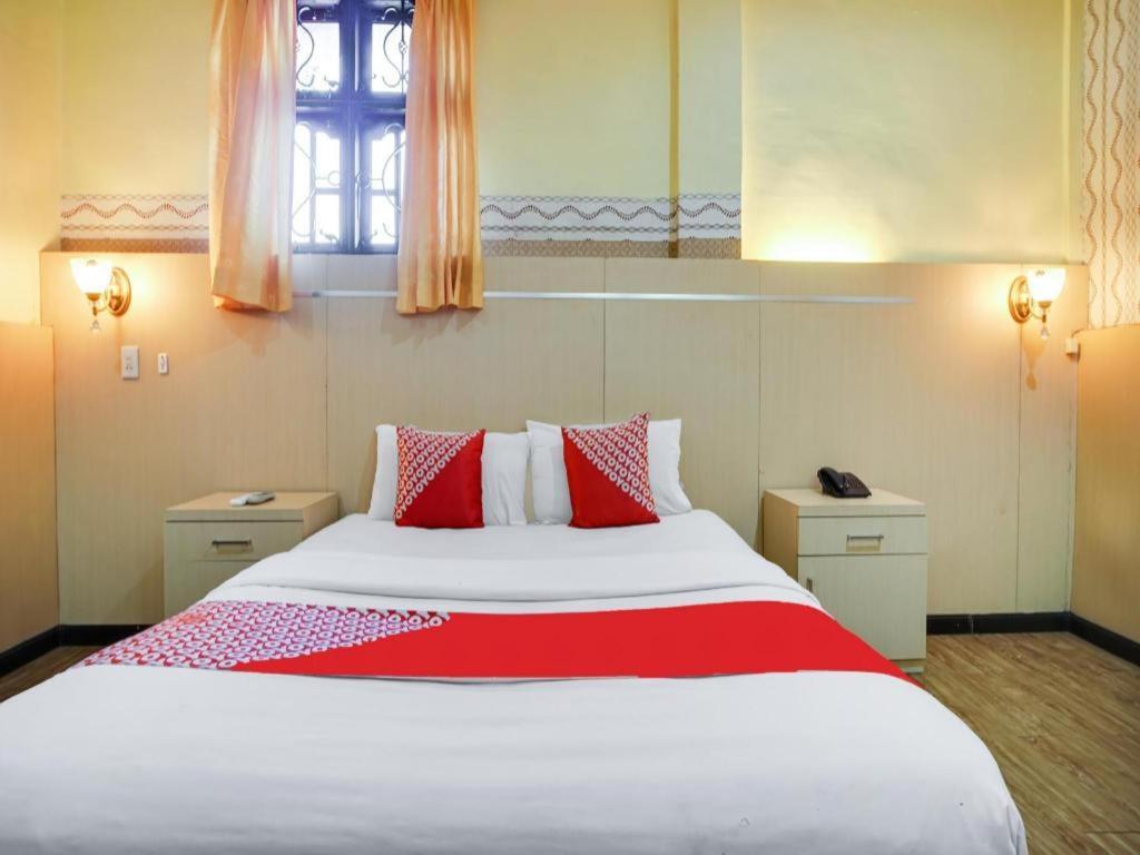 Oyo 1140 Hotel Tresya Tanjung Balai Tanjungbalai Εξωτερικό φωτογραφία